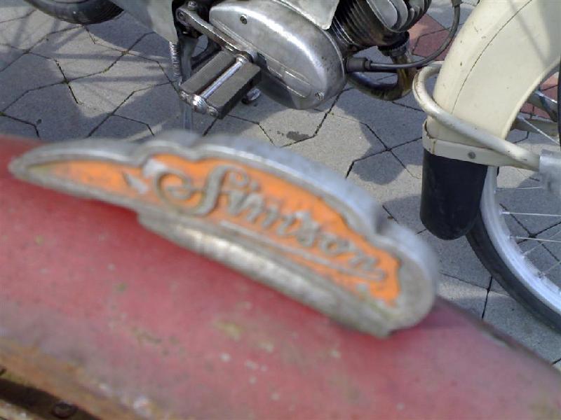 20060416211 (Large).jpg